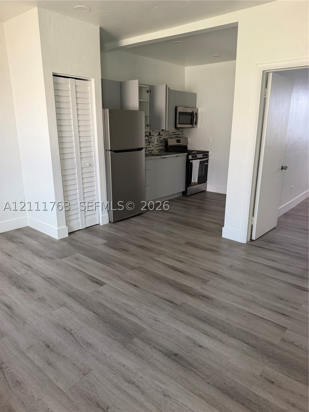 2160 Bay Dr Unit 1-5 — photo