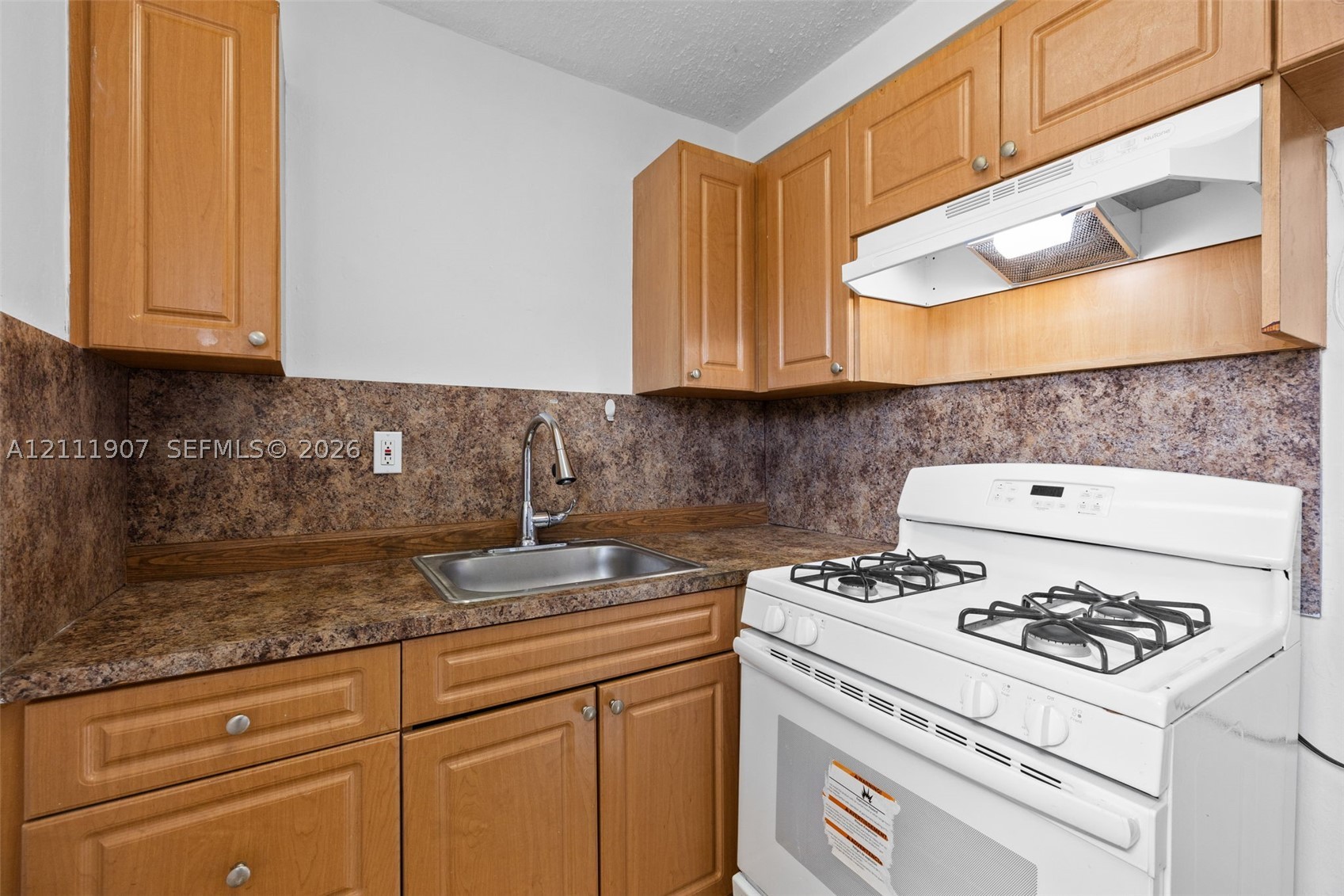 2799 E 4th Ave Unit 21 — photo