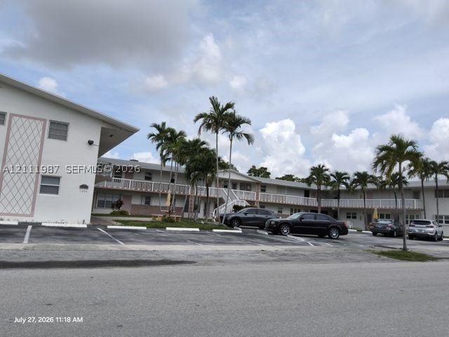 1300 N 12th Ct Unit 6B — photo