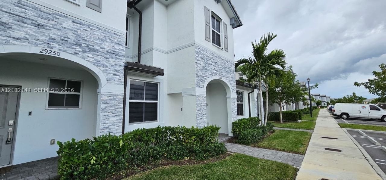 29216 SW 163rd Ct Unit 29216 — photo