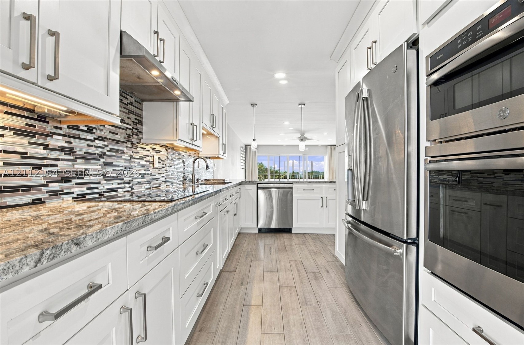 3050 N Palm Aire Dr Unit 601 — photo
