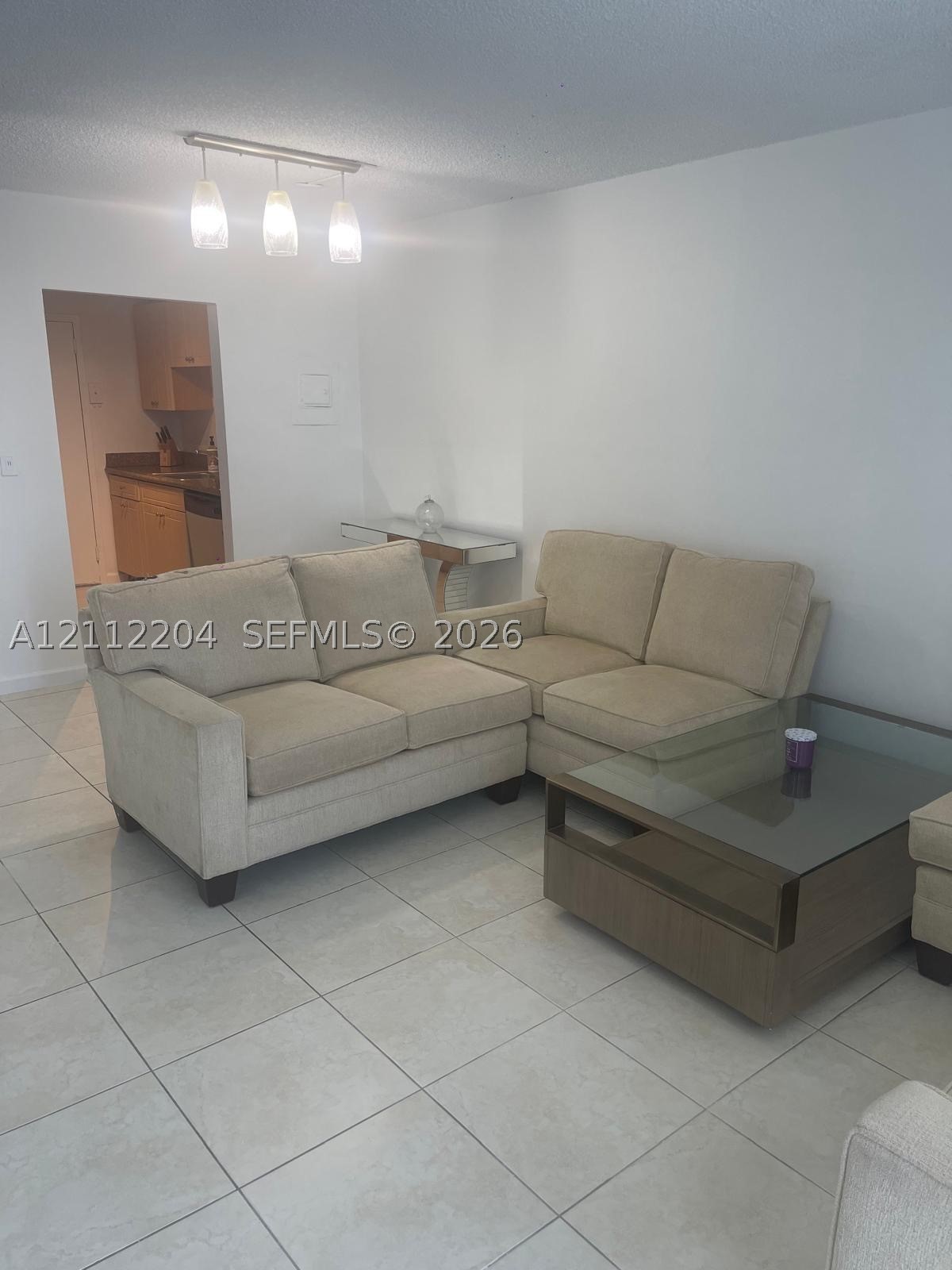 2020 NE 135th St Unit 910 — photo