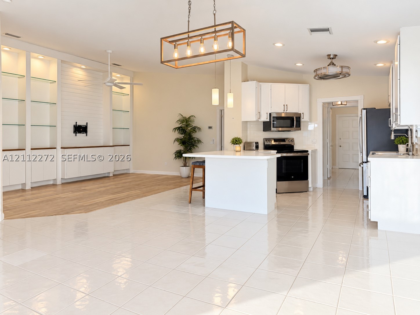 1648 SW Waterfall Blvd — photo