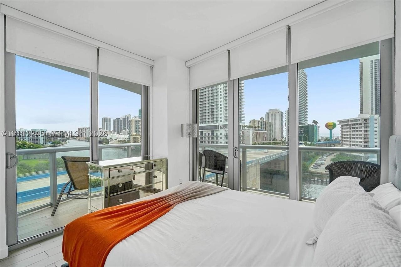 2600 E Hallandale Beach Blvd Unit T702 — photo