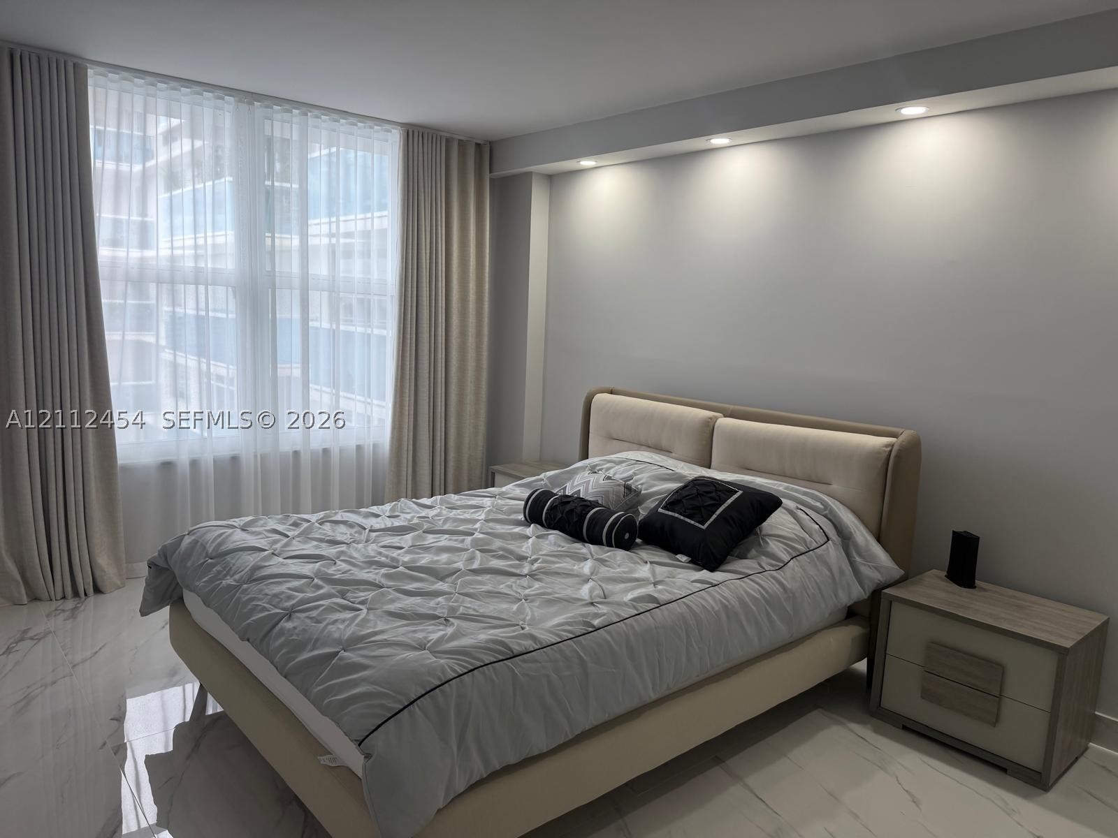 3800 S Ocean Dr Unit 1601 — photo