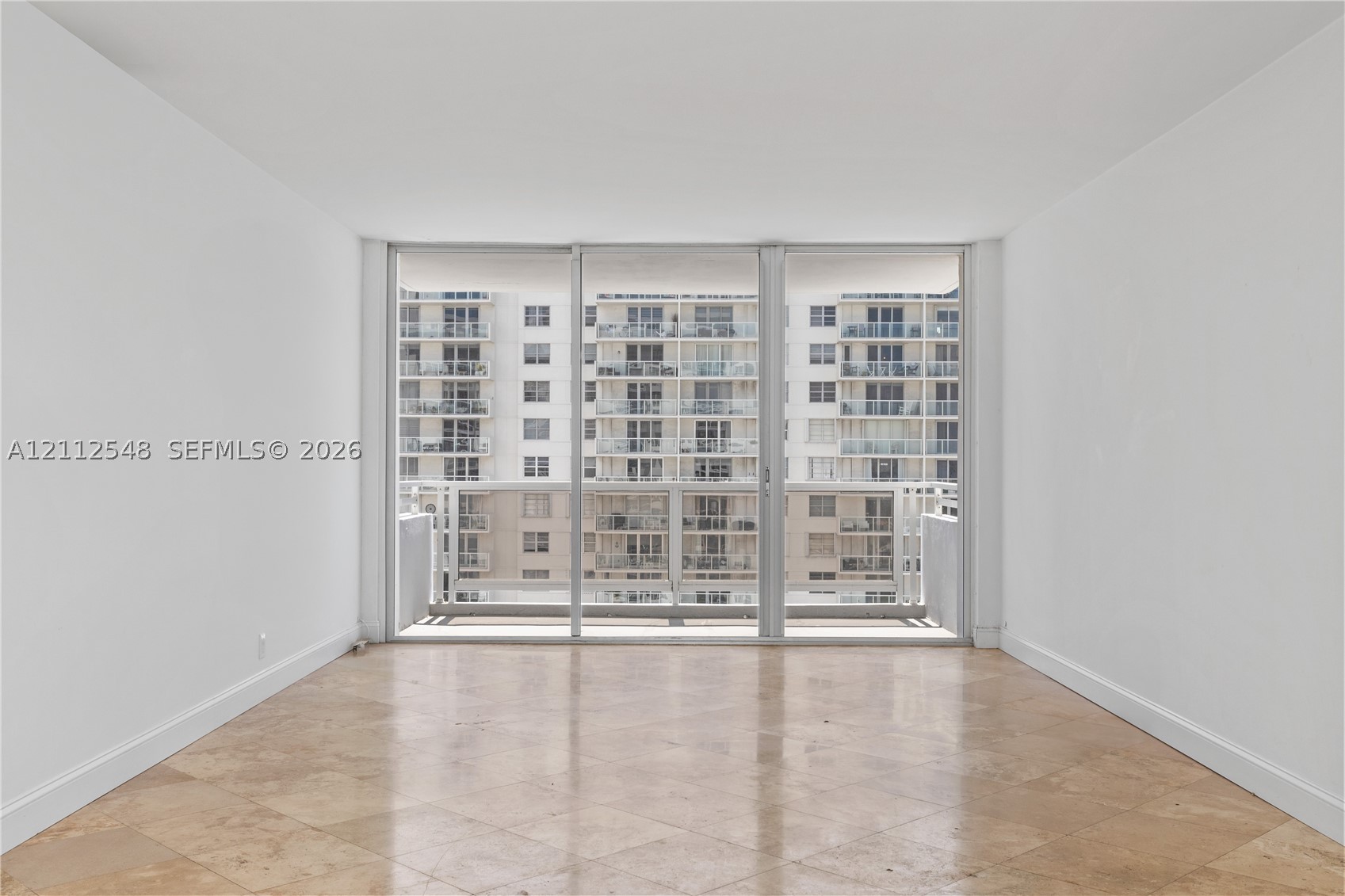 5700 Collins Ave Unit 10D — photo