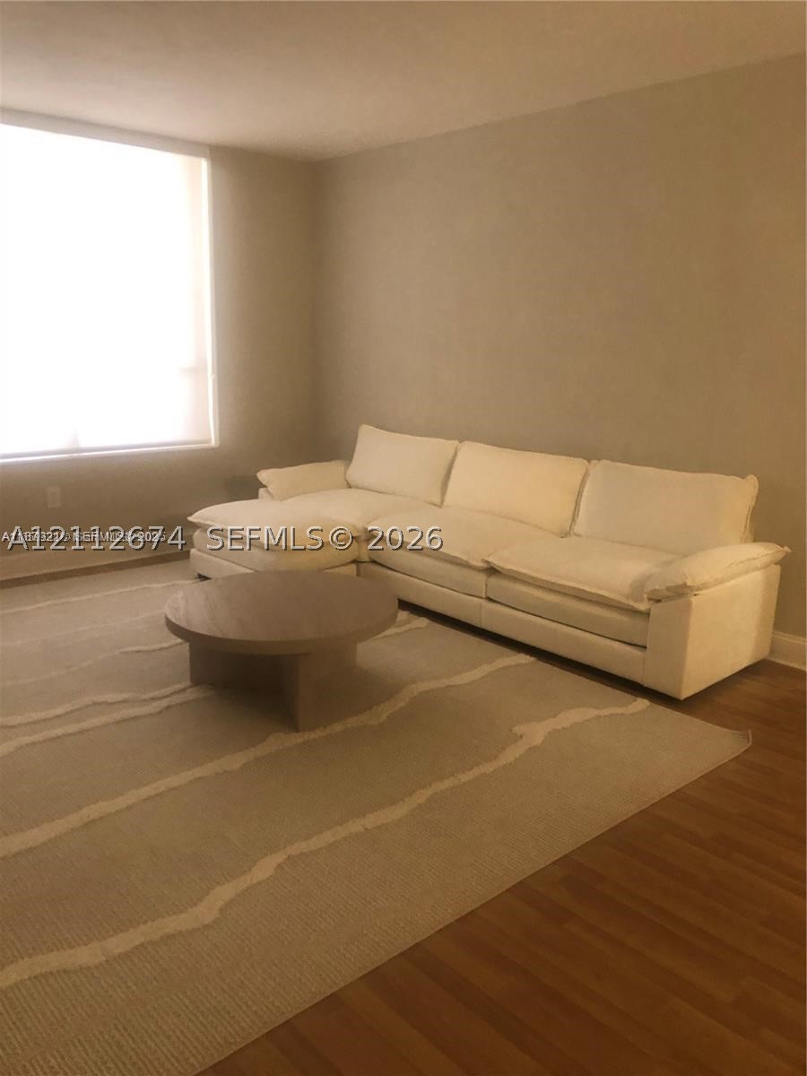 10185 Collins Ave Unit 1016 — photo