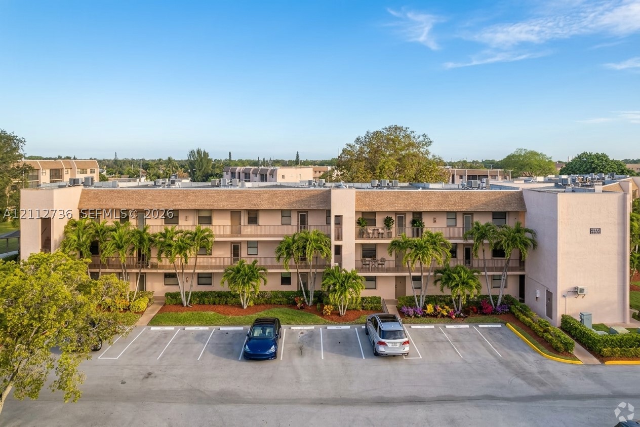 10332 Sunrise Lakes Blvd Unit 103 — photo