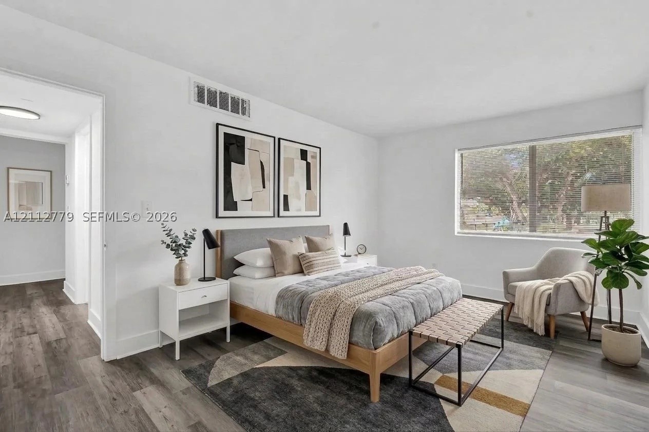 1000 NW 95th Ter Unit 105 — photo