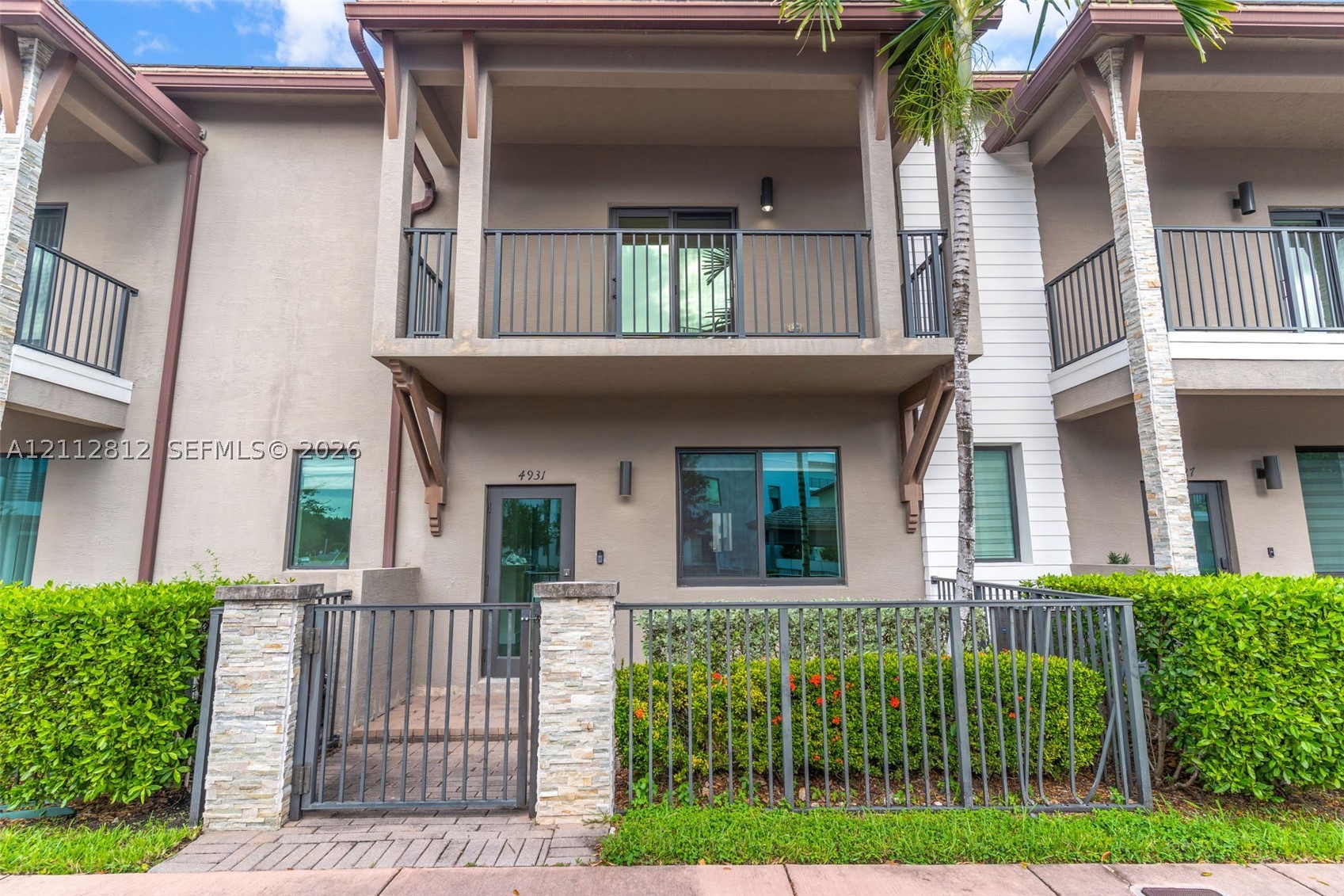 4931 NW 84th Ave Unit 4931 — photo