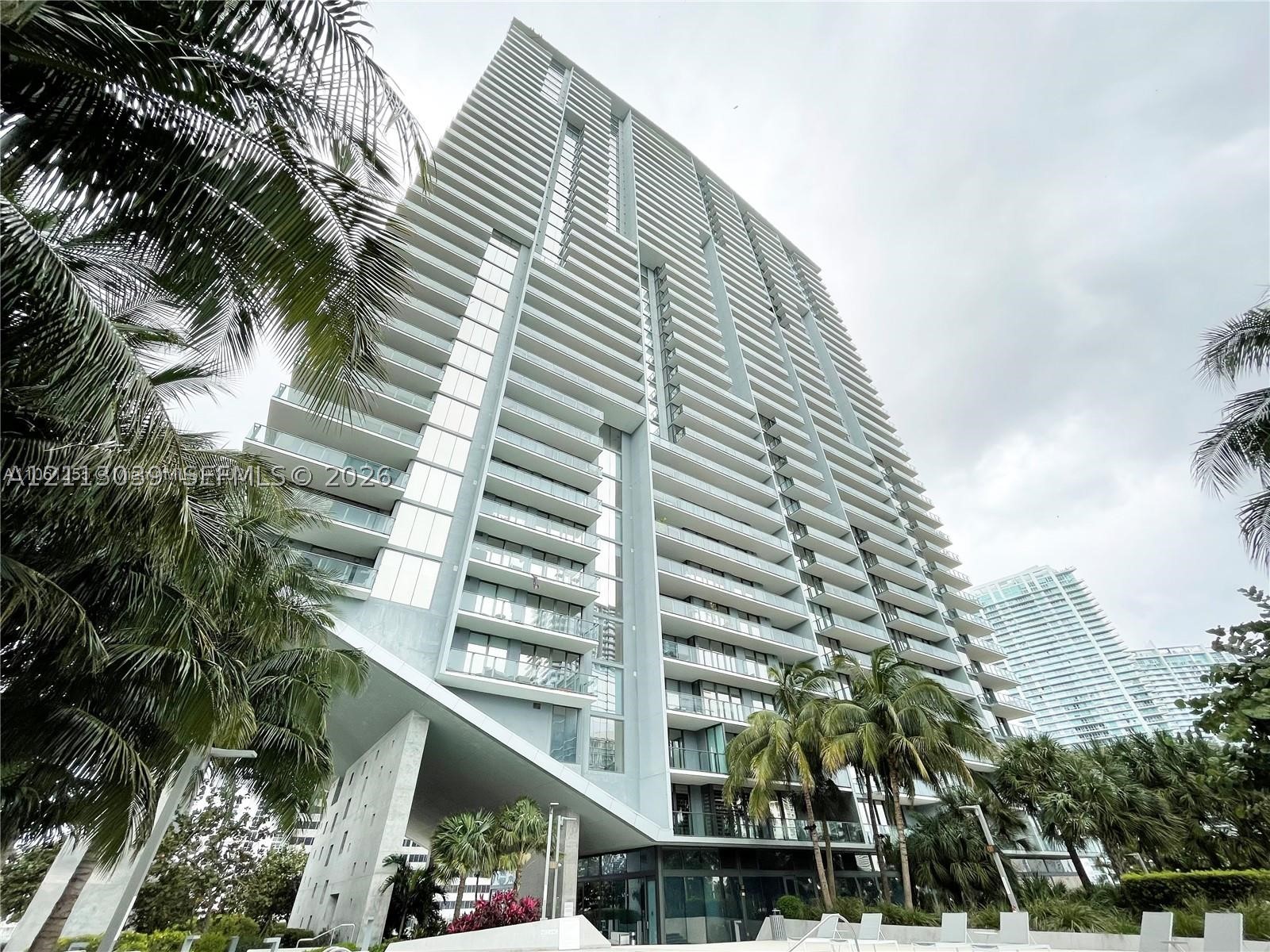 88 SW 7th St Unit 3709 — photo