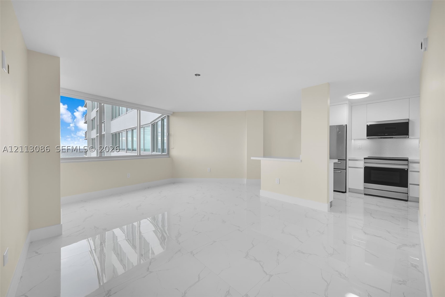 7135 Collins Ave Unit 1632 — photo