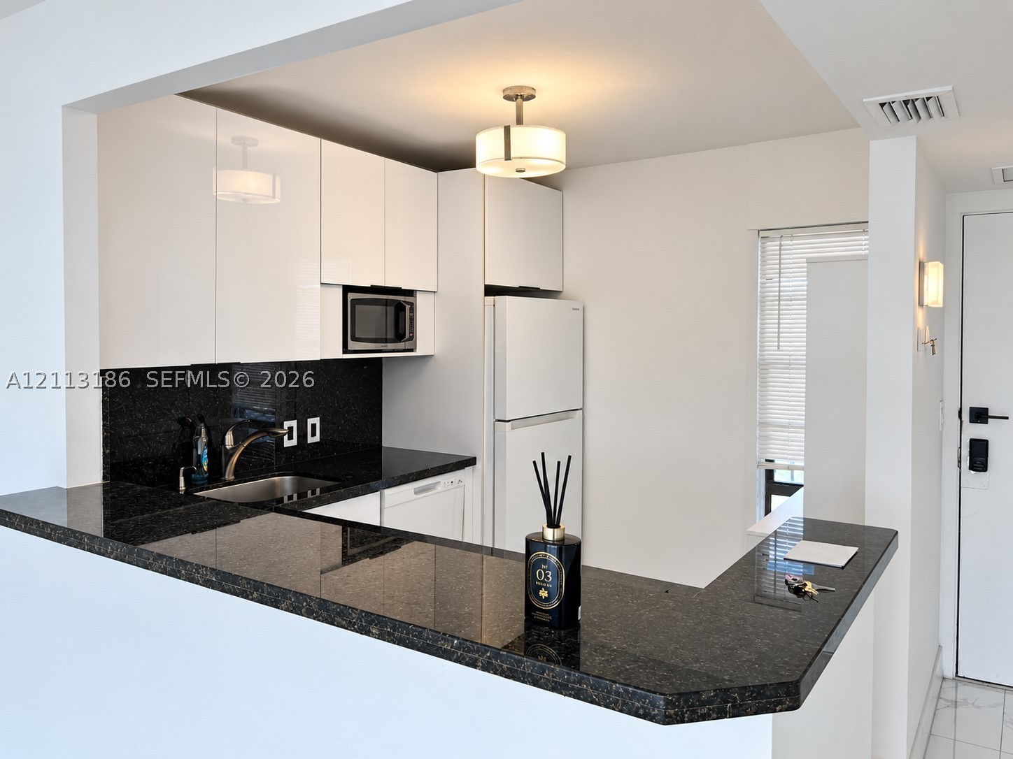 3401 N Country Club Dr Unit 609 — photo