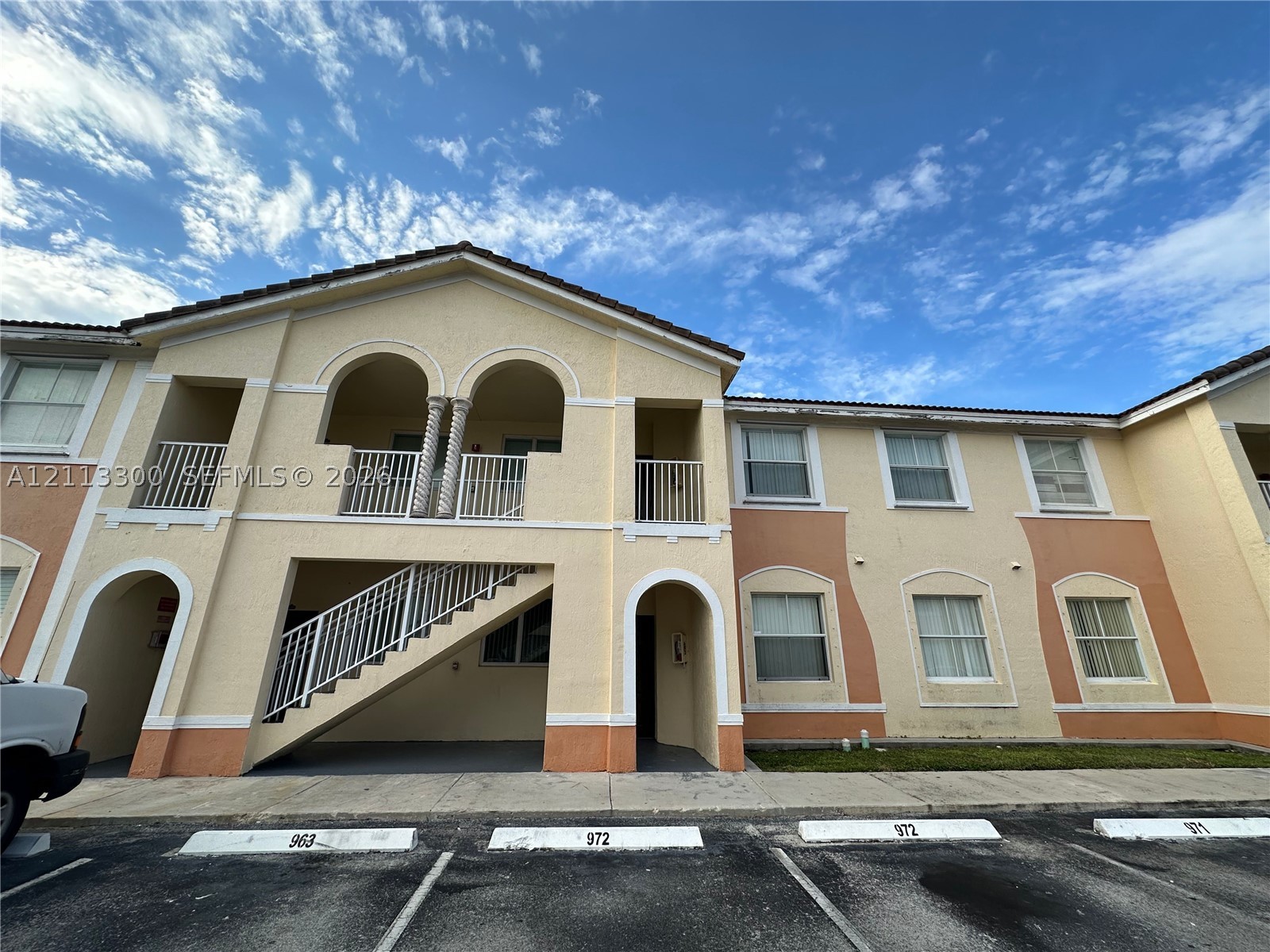 1661 SE 29th Ct Unit 201 — photo