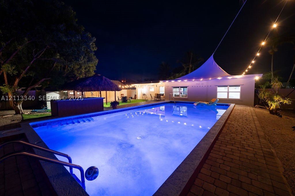 2705 Dolphin Dr — photo