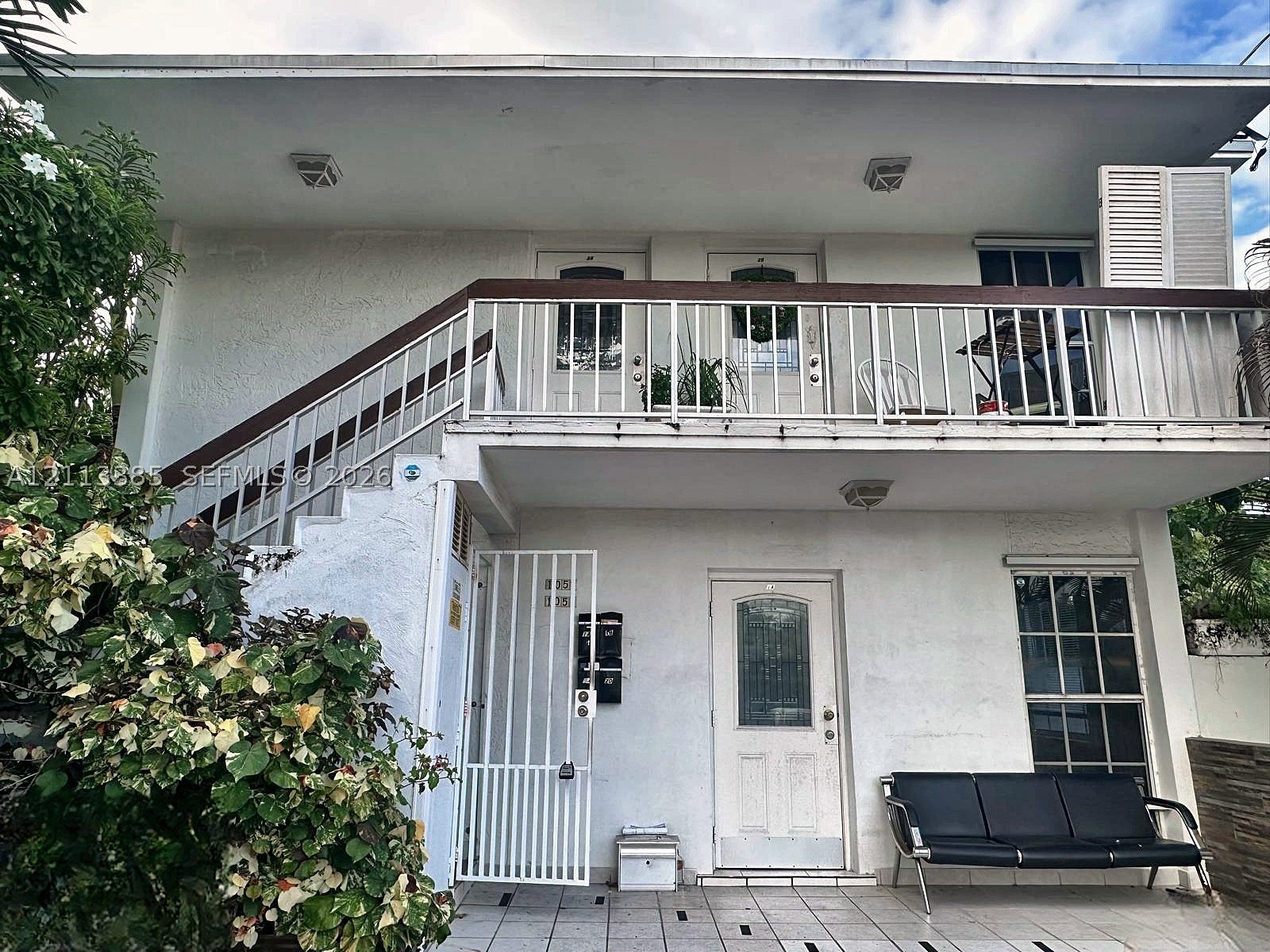 1055 SW 12th St Unit 2a — photo
