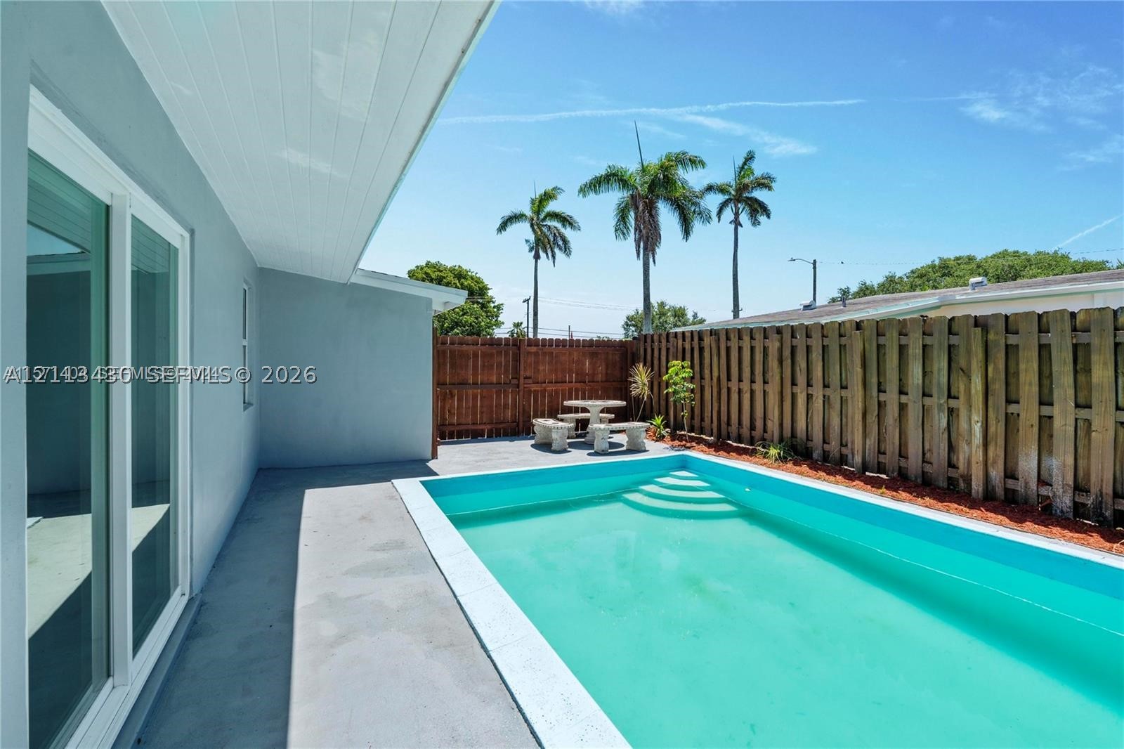 5621 SW 38th Ct — photo