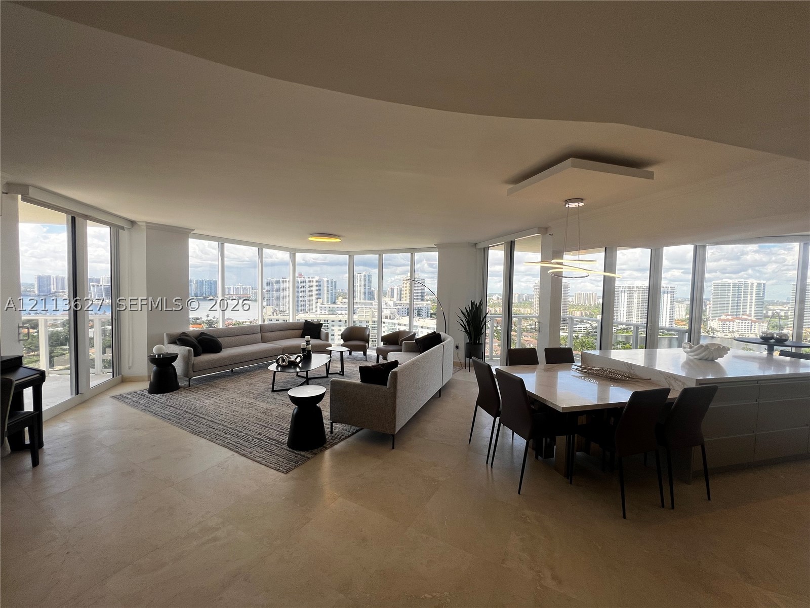 19333 Collins Ave Unit 2410 — photo