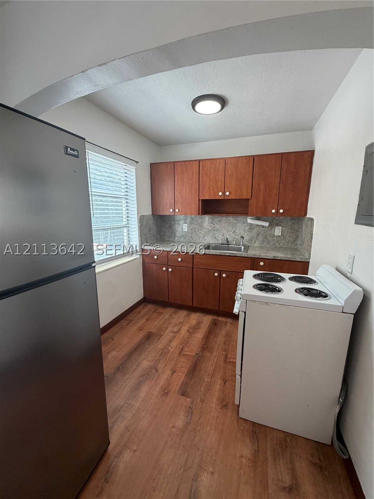 16 Santillane Ave Unit 4 — photo