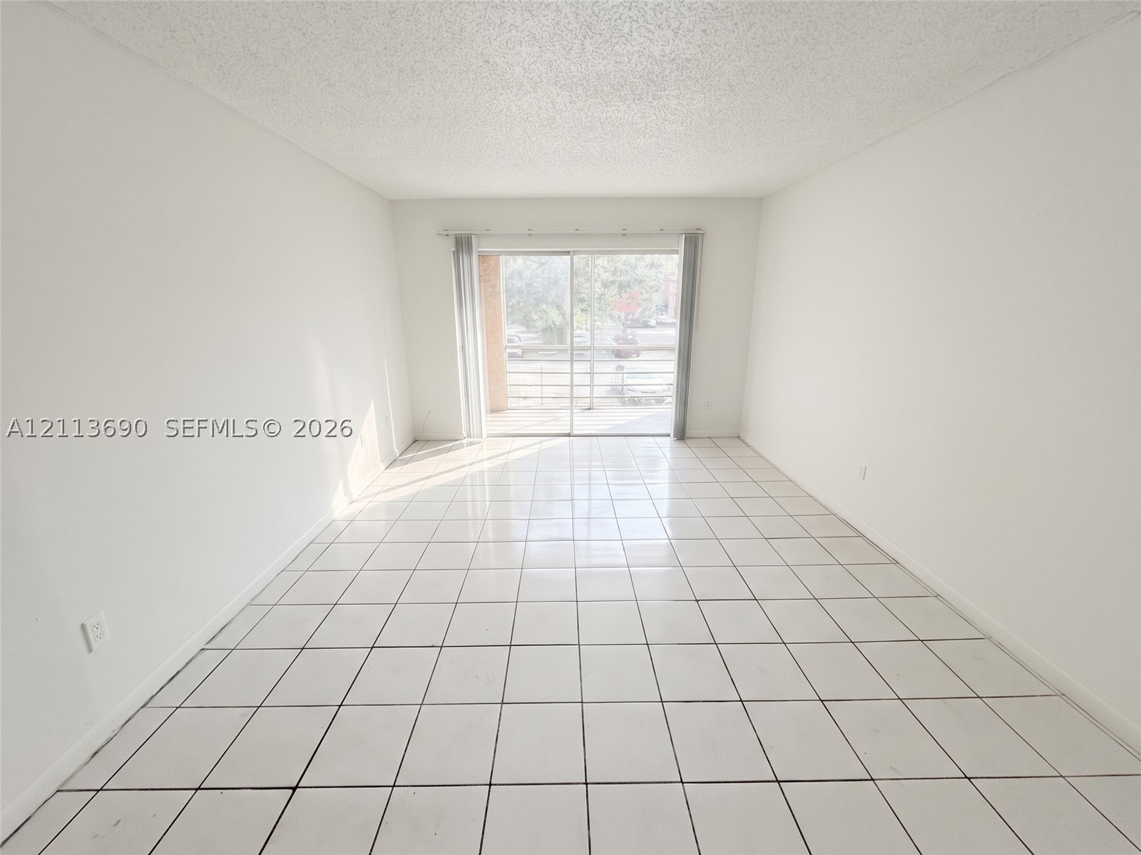 2800 NW 56th Ave Unit F201 — photo
