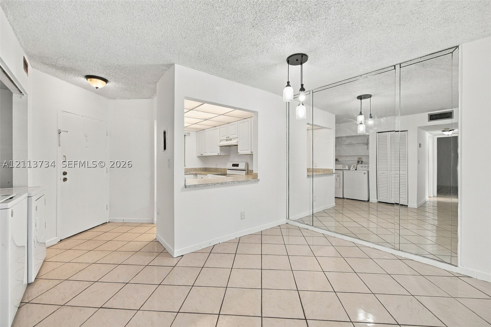 1750 W 46th St Unit 223 — photo