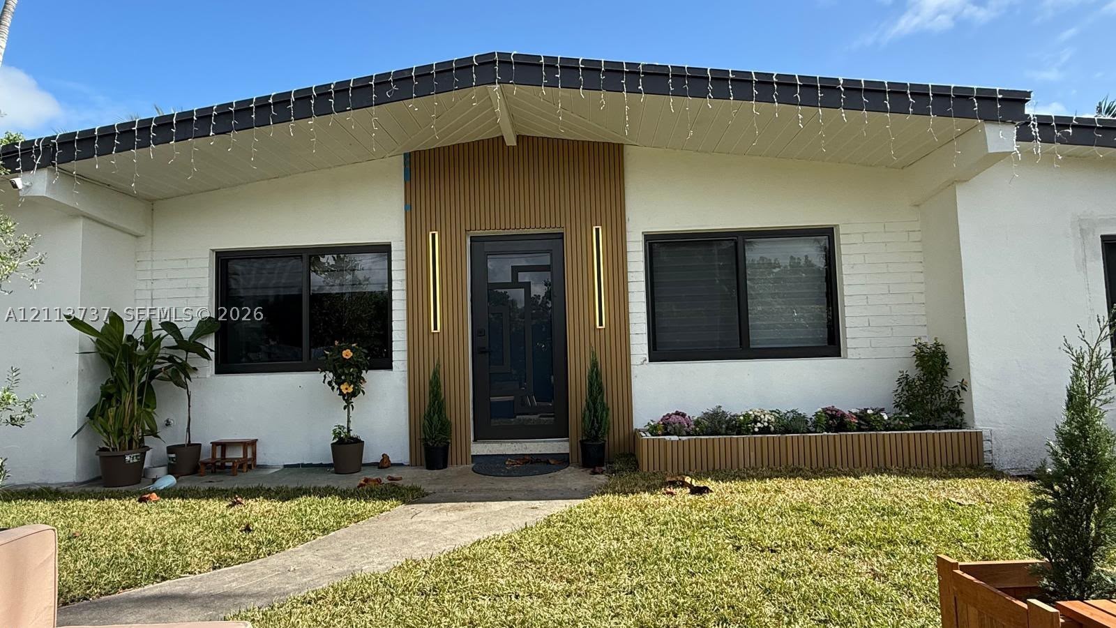 27025 SW 143 Pl — photo