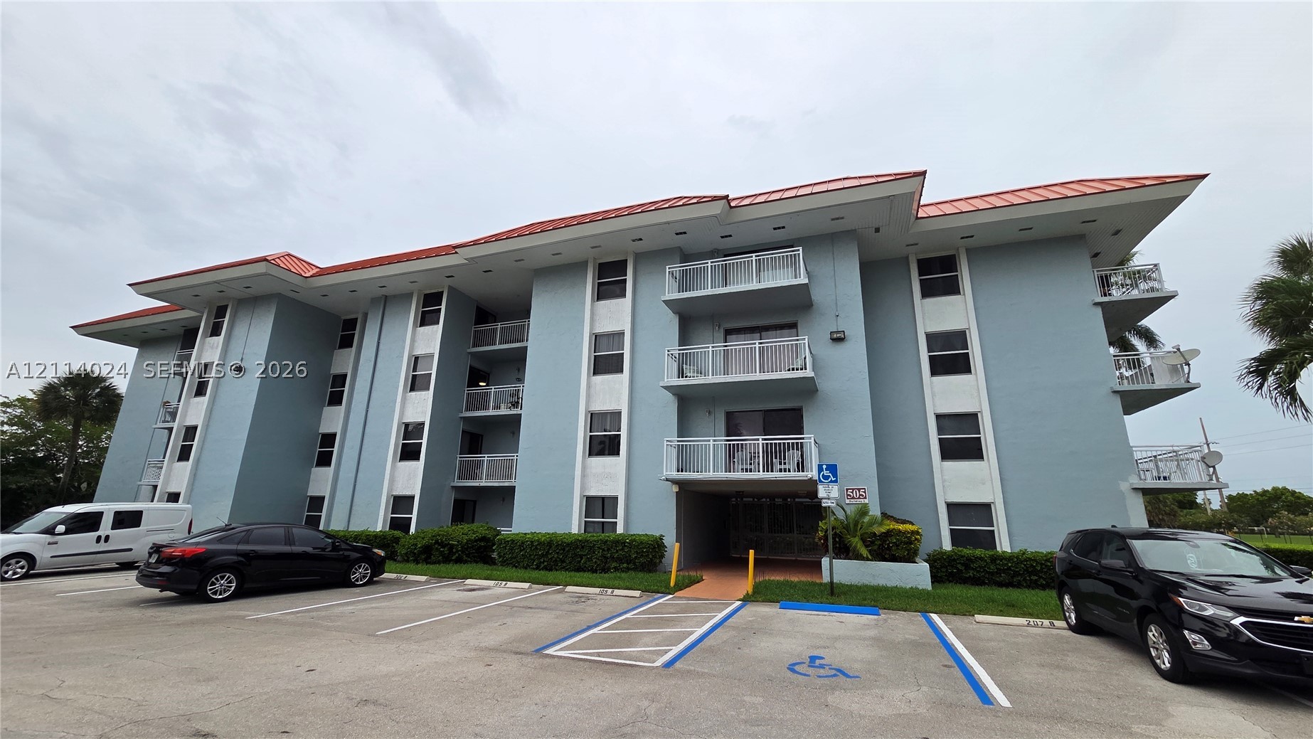 505 S Pine Island Rd Unit B205 — photo