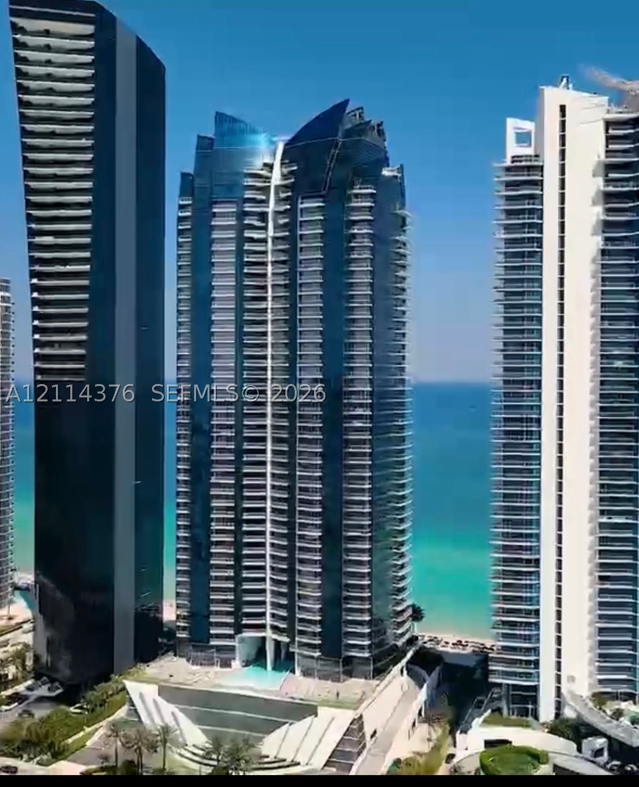 17121 Collins Ave Unit 1403 — photo