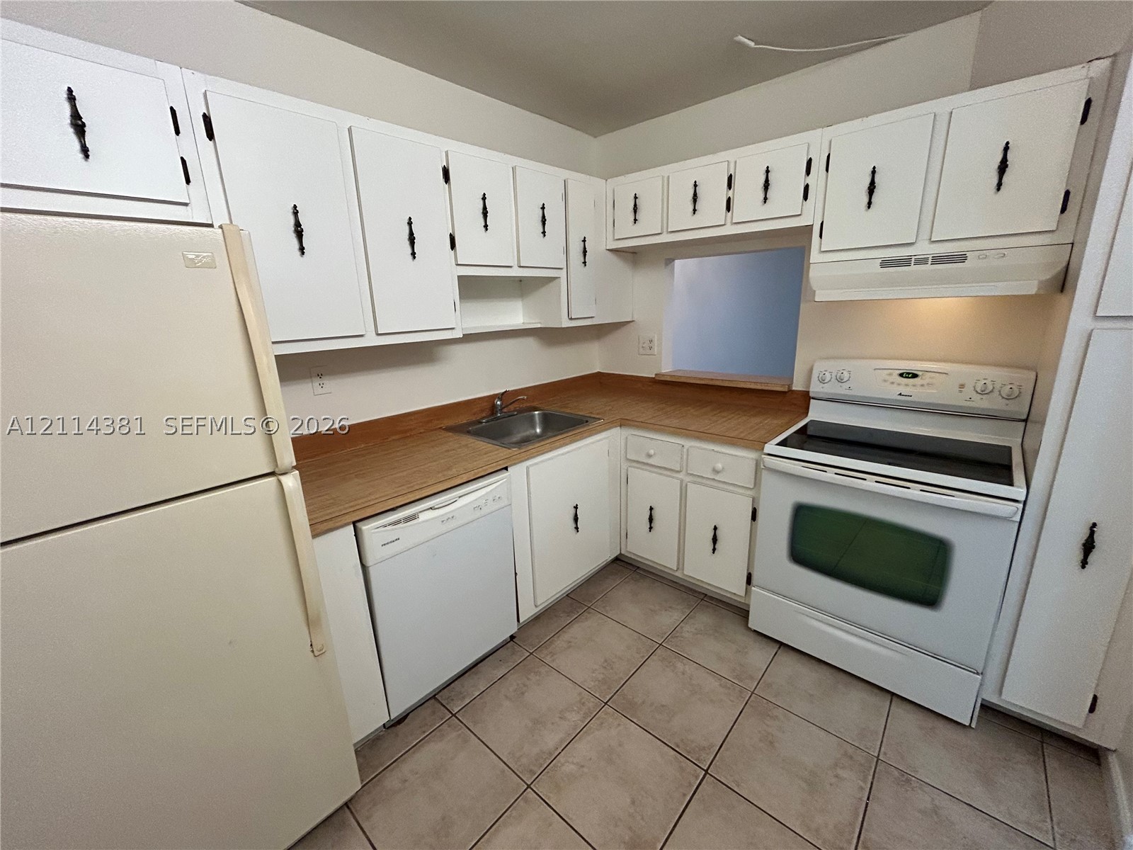 4384 NW 9th Ave Unit 20-2C — photo