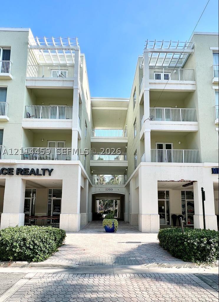 1203 Town Center Dr Unit 207 — photo