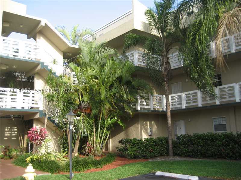 21121 SW 85 Av Unit 317 — photo