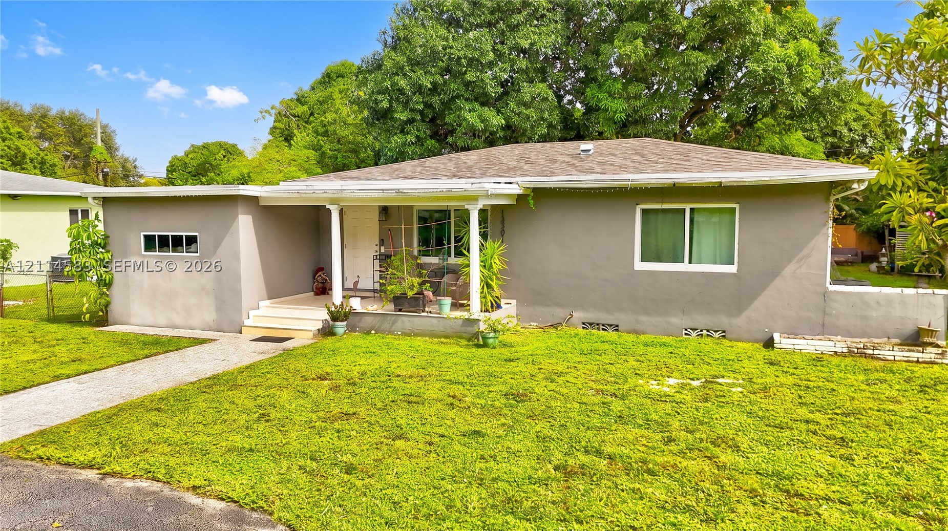 13301 NW Miami Ct — photo