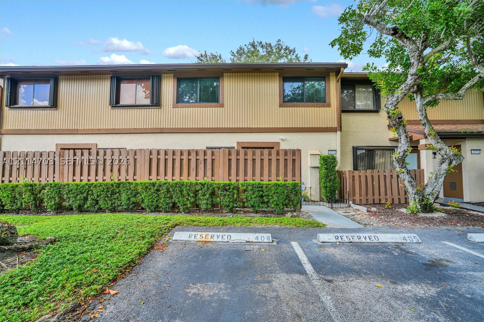 4969 NW 82nd Ave Unit 405 — photo