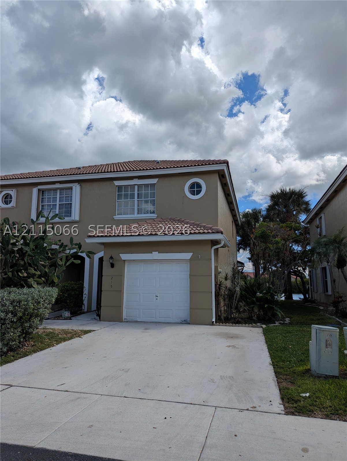 215 SW 120th Ave Unit 215 — photo