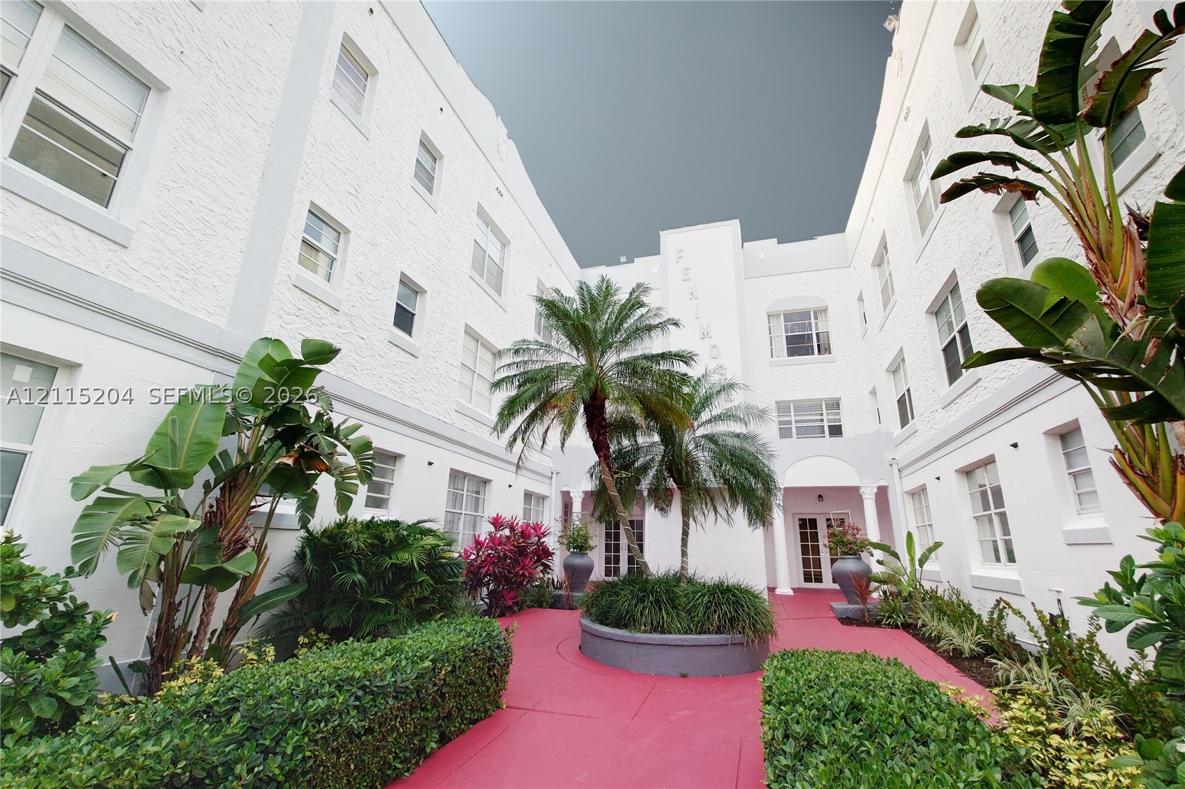 1200 Euclid Ave Unit 206 — photo