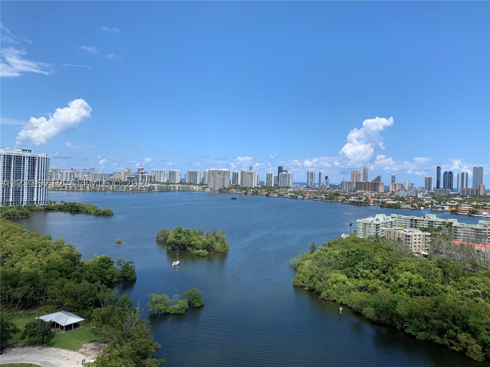 16385 Biscayne Blvd Unit 1906 — photo