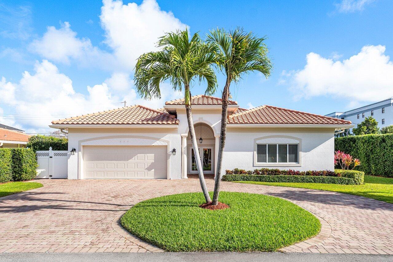 899 S Granada Drive, Boca Raton, FL 33432