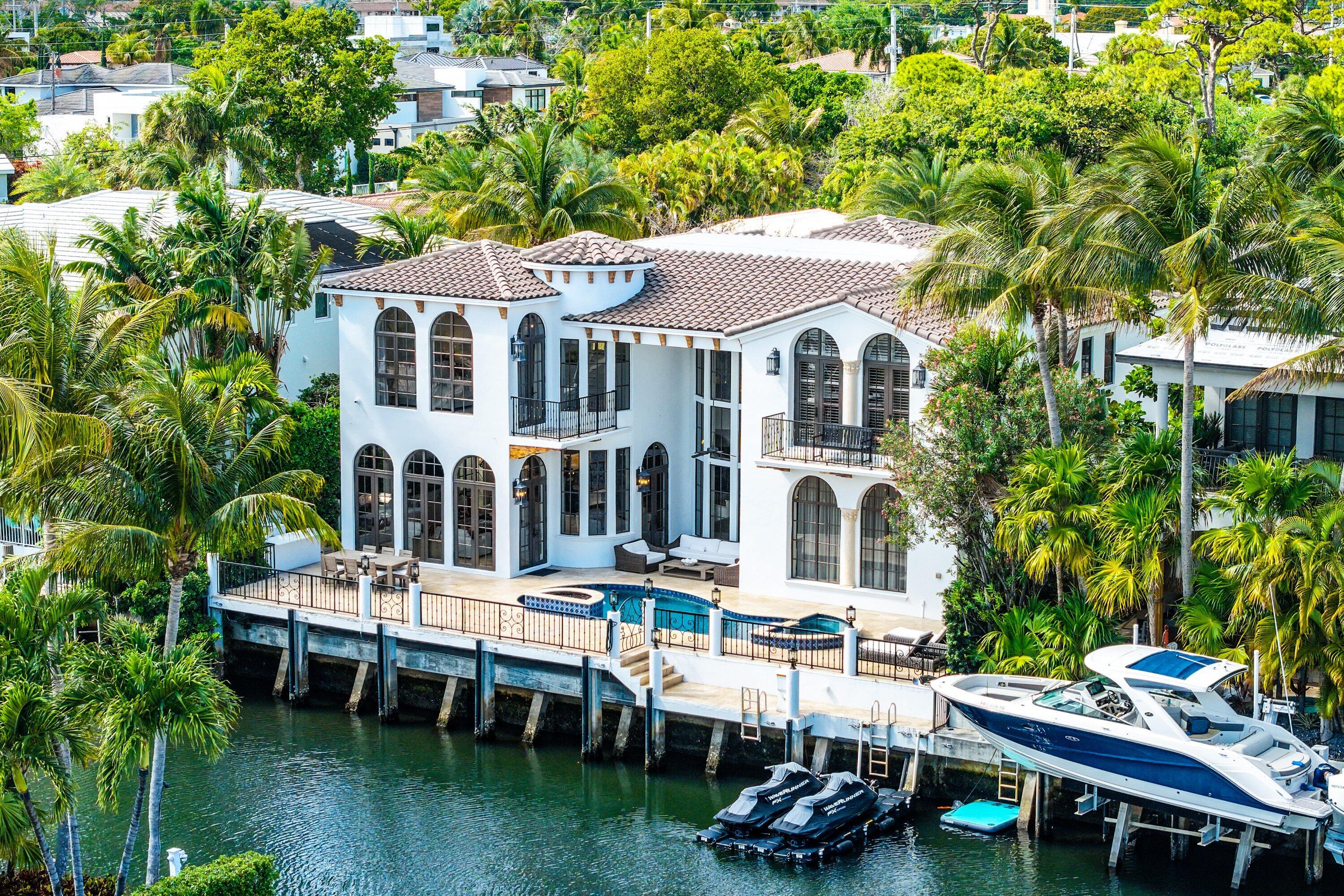 520 NE Waterway Lane, Boca Raton, FL 33432