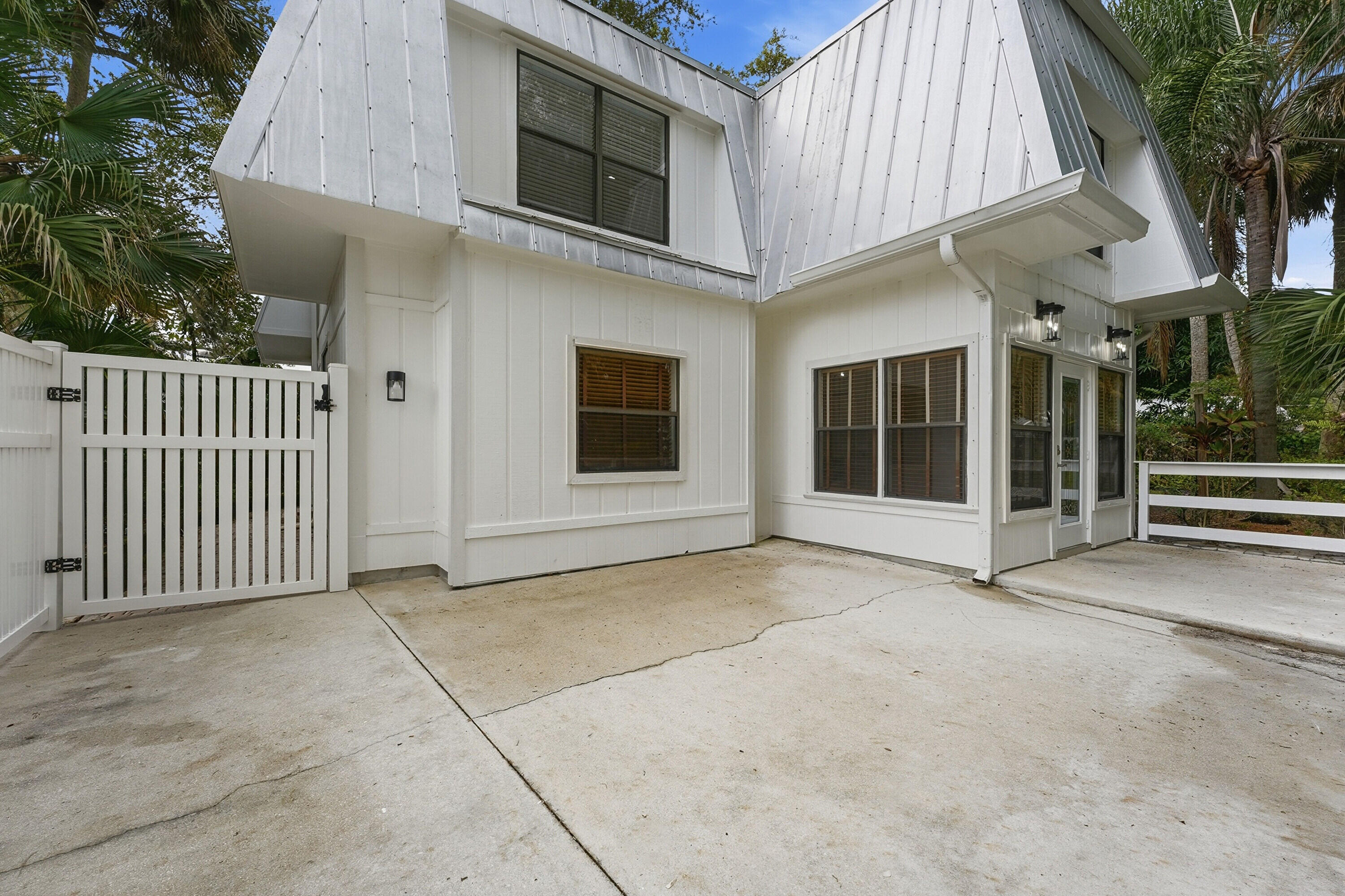 576 SW Rustic Circle, Stuart, FL 34997 — photo 3