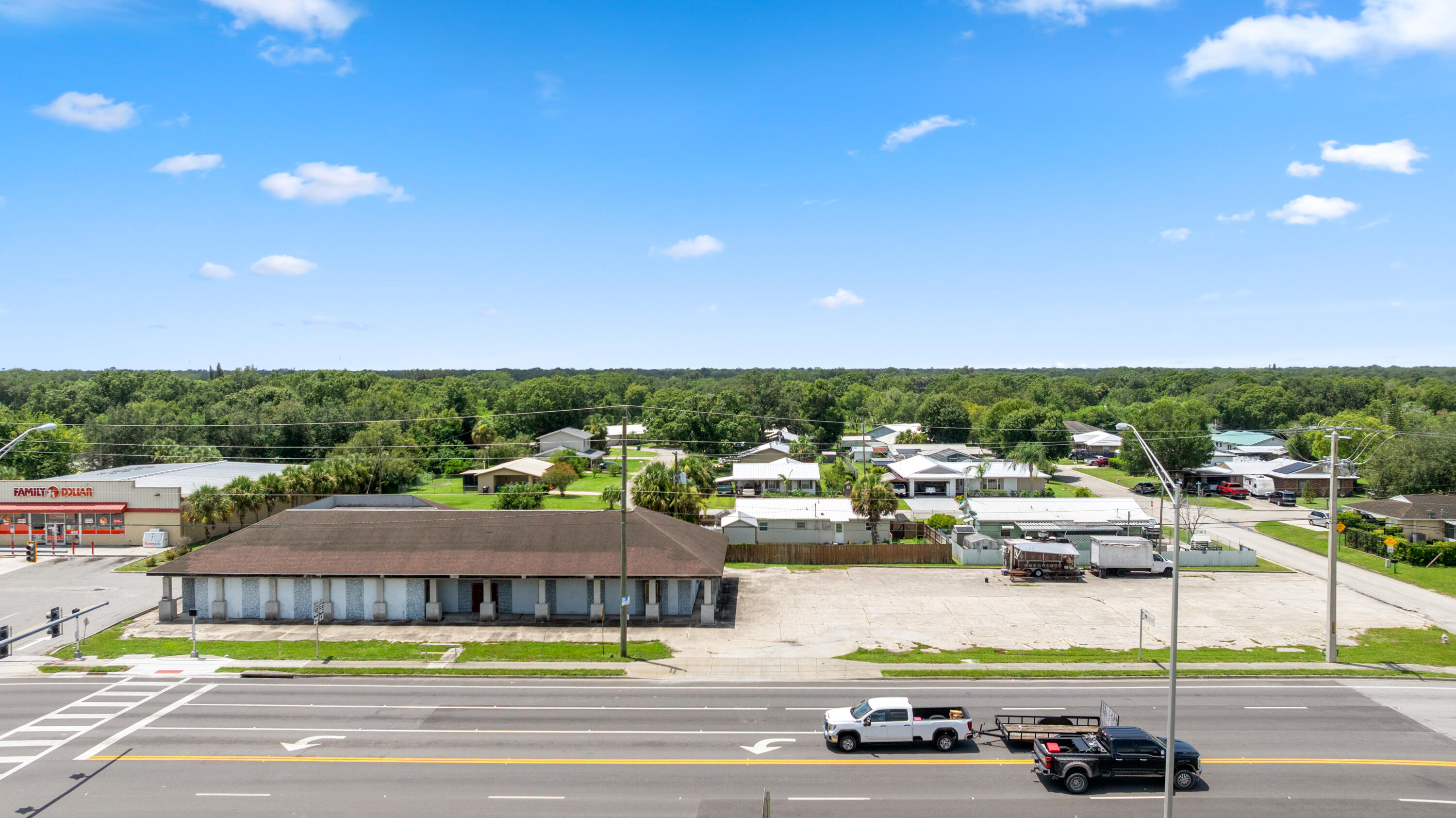 2054 Florida 70 — photo