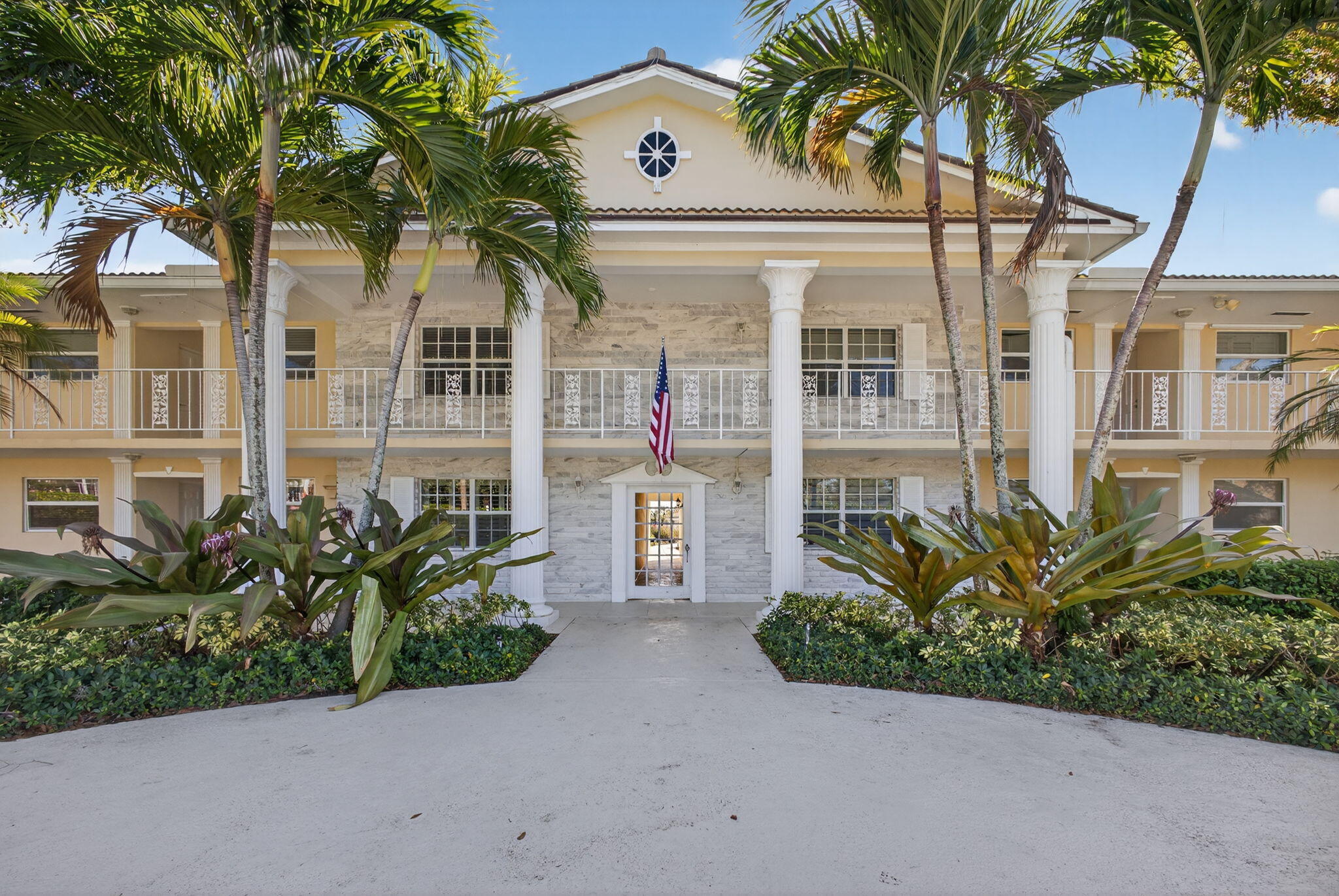 478 Tequesta Drive 204 — photo