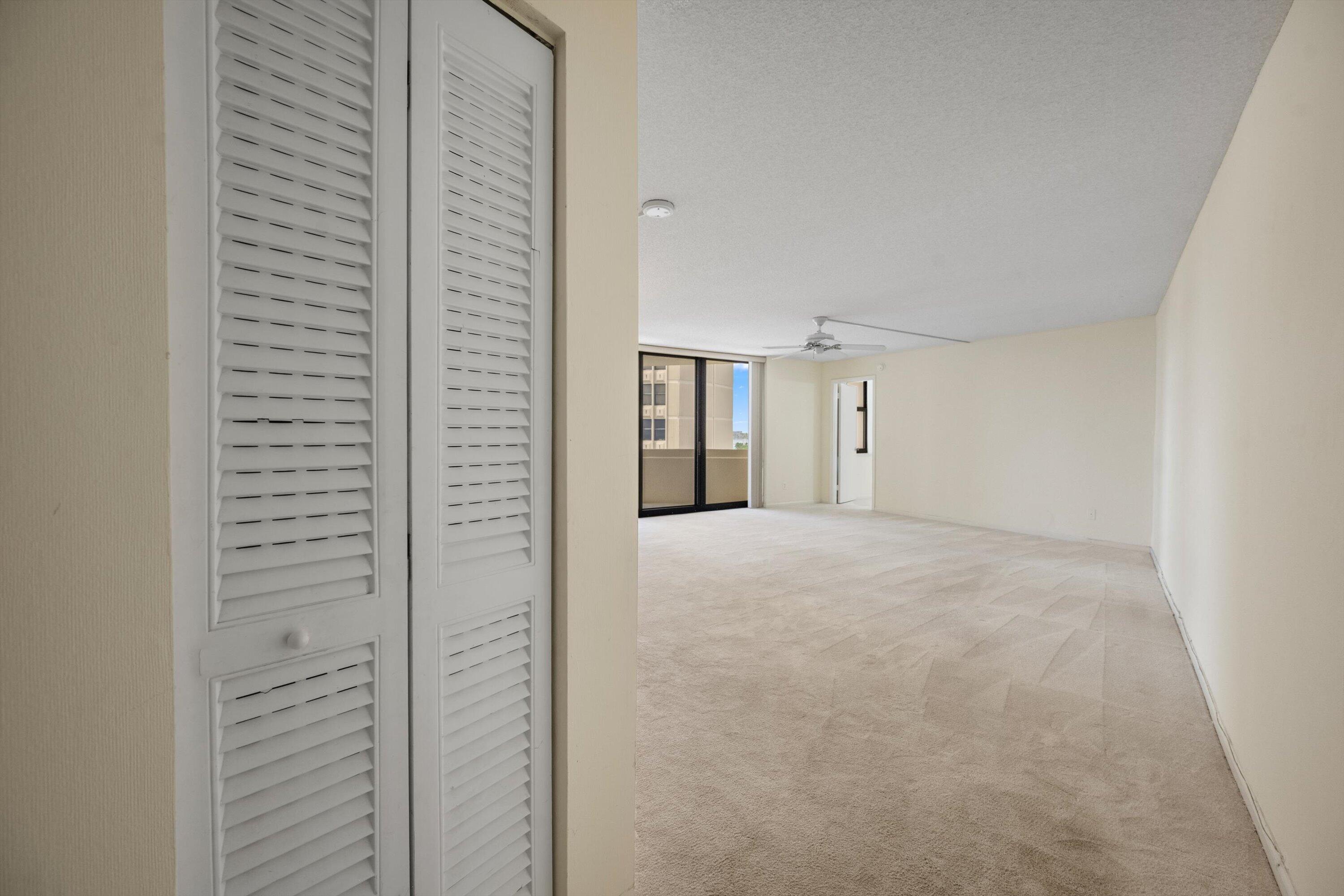 2800 N Ocean Drive a-8B — photo