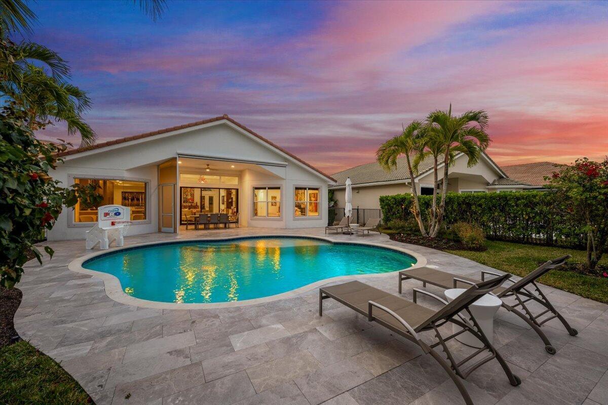 180 Carina Drive — photo