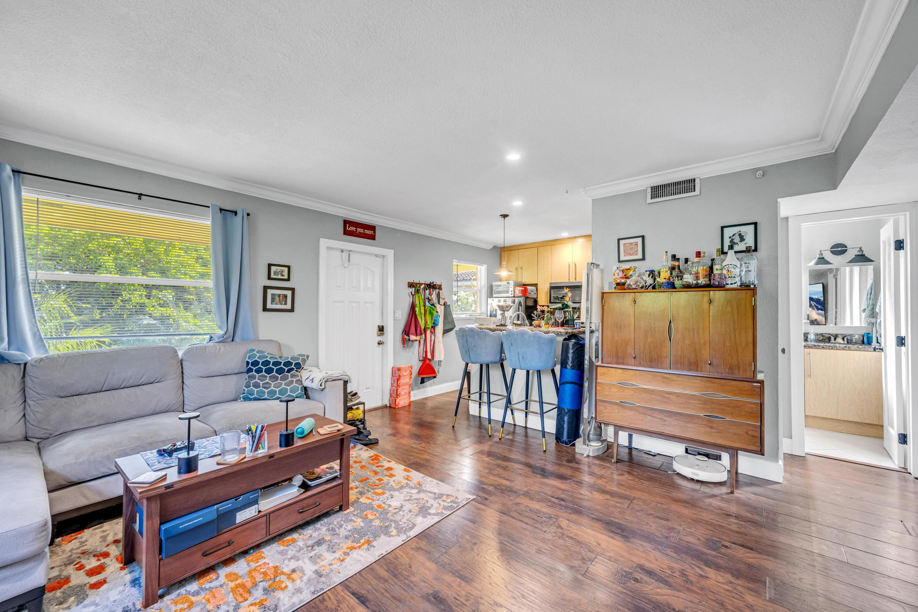 811 NE 14th Place — photo