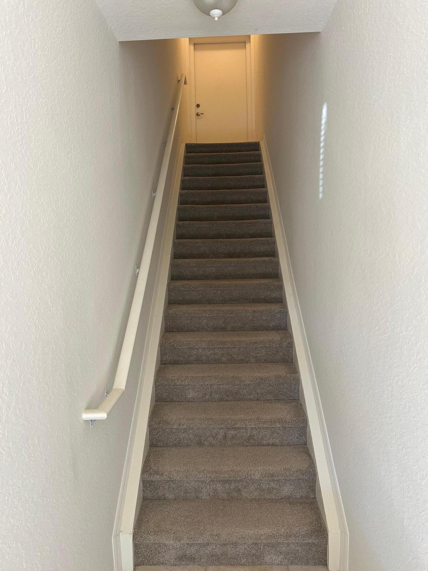272 SE Kitching Circle — photo