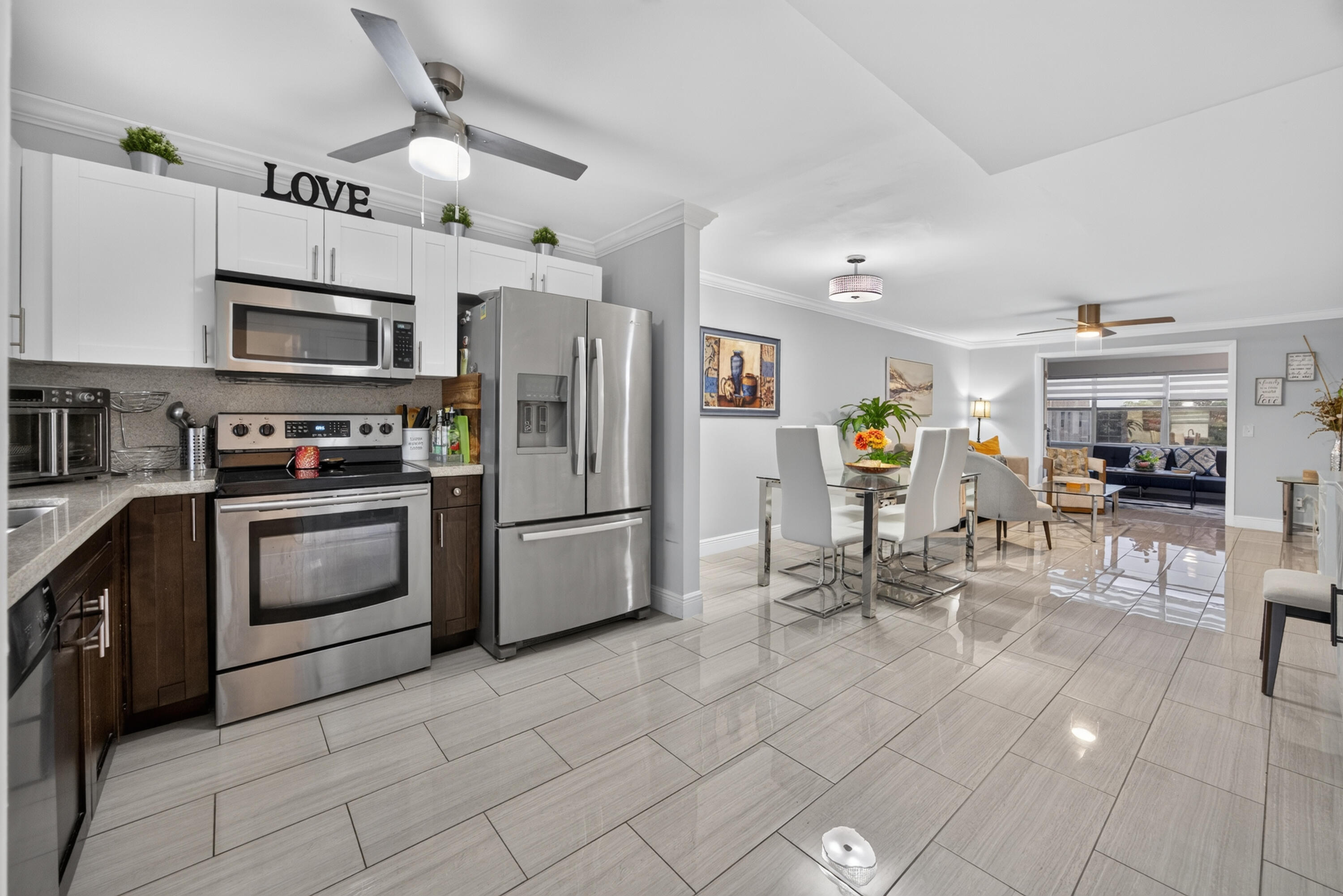 9881 Sunrise Lakes Boulevard 308 — photo