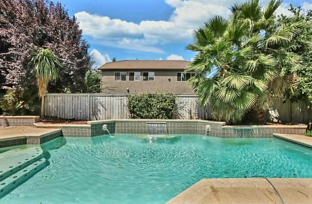 6472 Brook Hollow Circle — photo