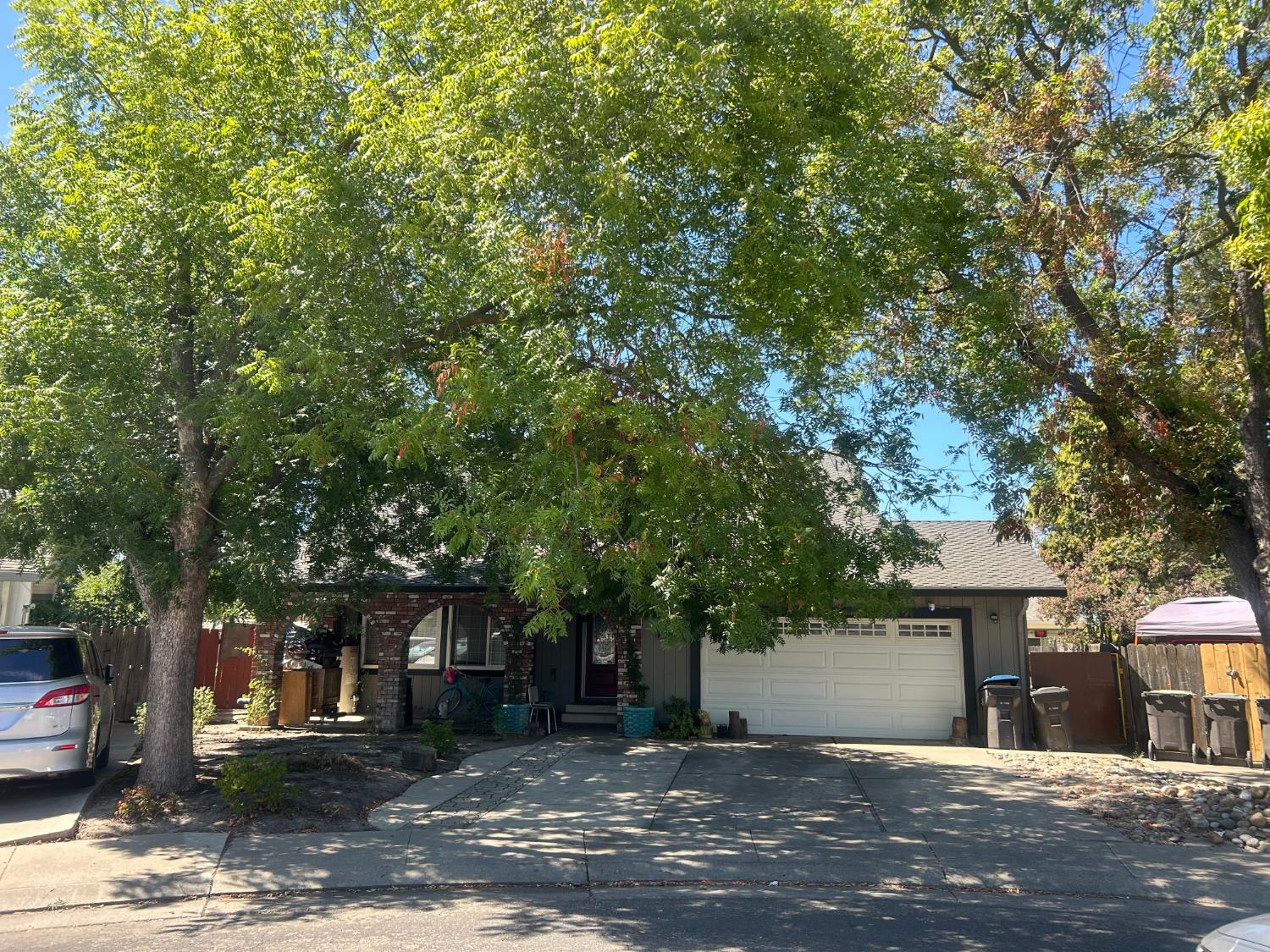 3626 Chatsworth Court — photo