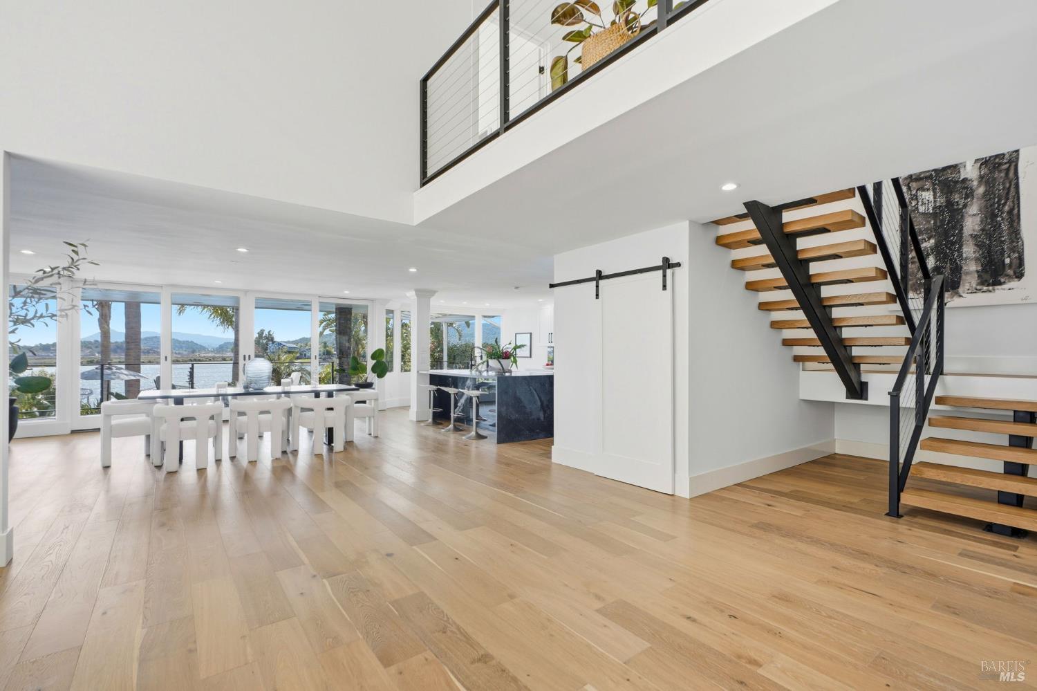 162 Del Oro Lagoon — photo