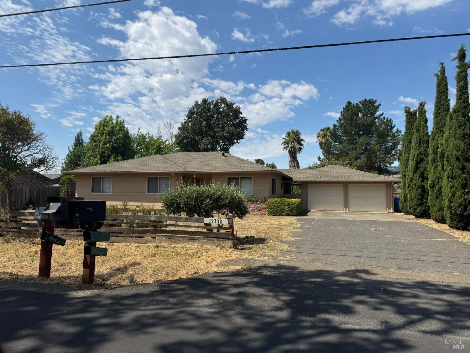 19338 Orange Avenue — photo